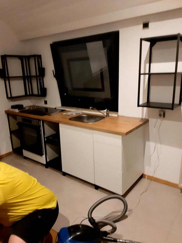 Thumbnail-1,5 Zimmer Apartment mit Küchenzeile für Studentin in WG