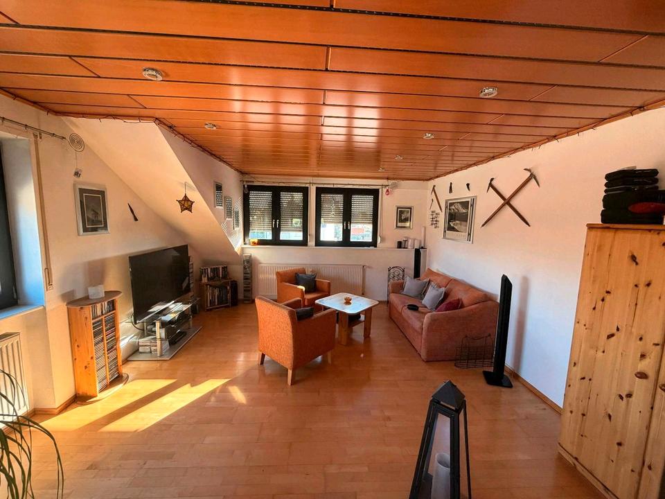Thumbnail-Dachgeschosswohnung zu vermieten