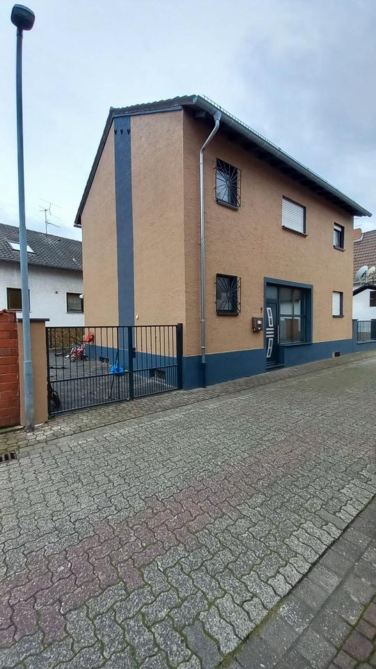 Thumbnail-Einfamilienhaus mit 4 Zimmern zu verkaufen