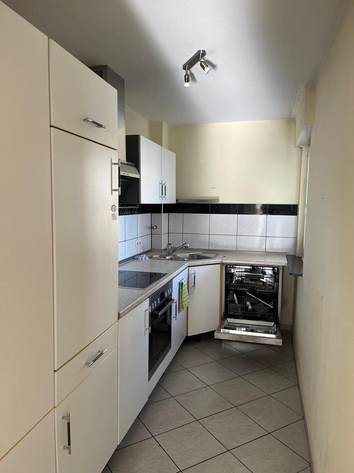 Thumbnail-3-Zimmer-Wohnung mit Balkon, Kellerabteil und Garage in Böblingen