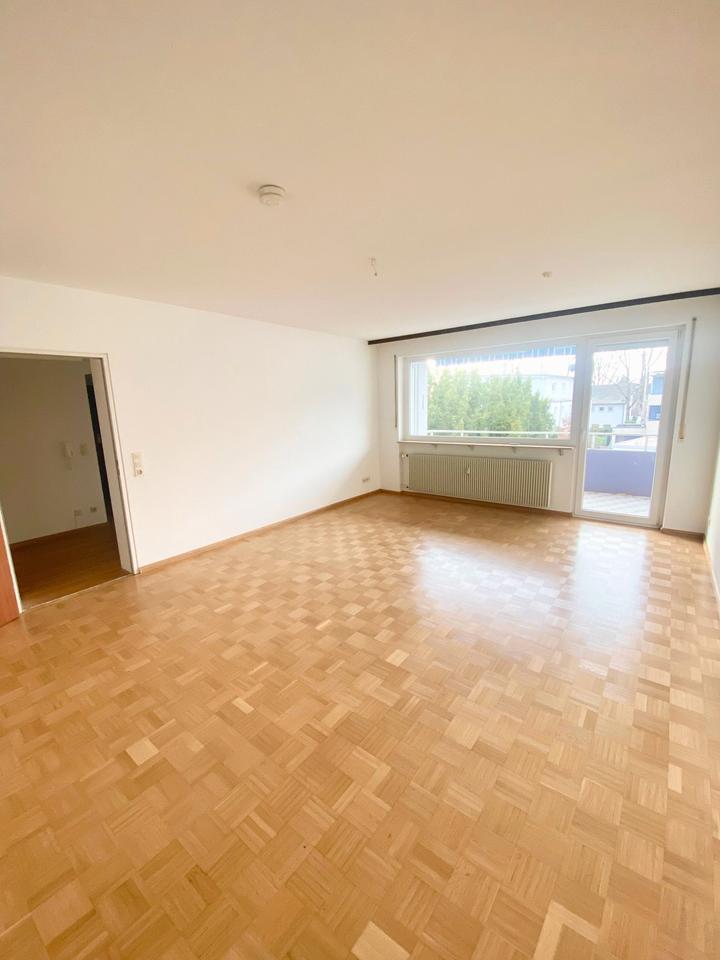 Thumbnail-Schöne 3-Zimmer-Wohnung mit Balkon in Rebnähe