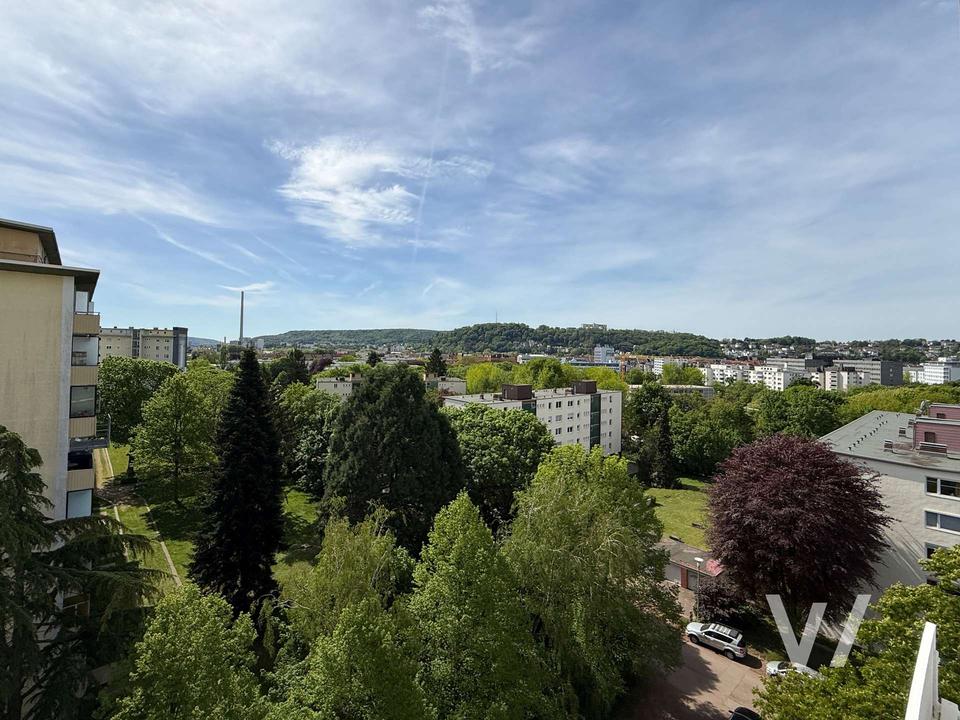 Thumbnail-Erstbezug nach Sanierung! Großzügige 3-Zimmer-Wohnung mit Balkon und Fernblick über Saarbrücken