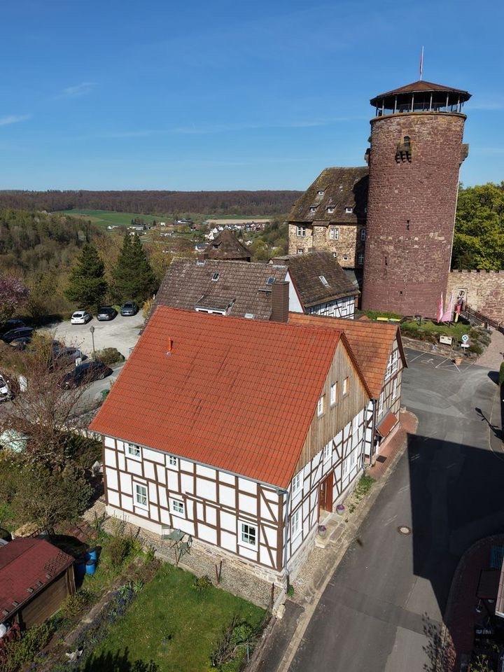 Thumbnail-Kernsaniertes 300j. Fachwerk - direkt an der Trendelburg.