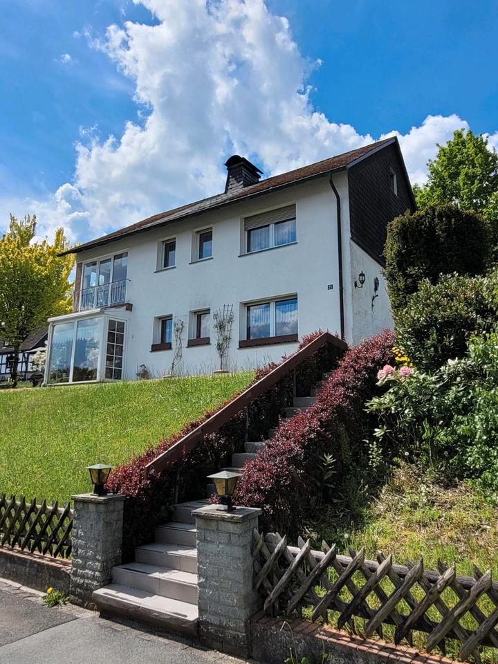 Thumbnail-Charmantes Einfamilienhaus mit Weitblick