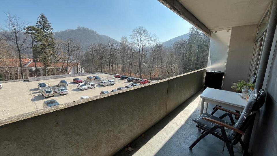 Thumbnail-Privatverkauf: Wohnung mit großem Balkon & Bergblick, Schwimmbad