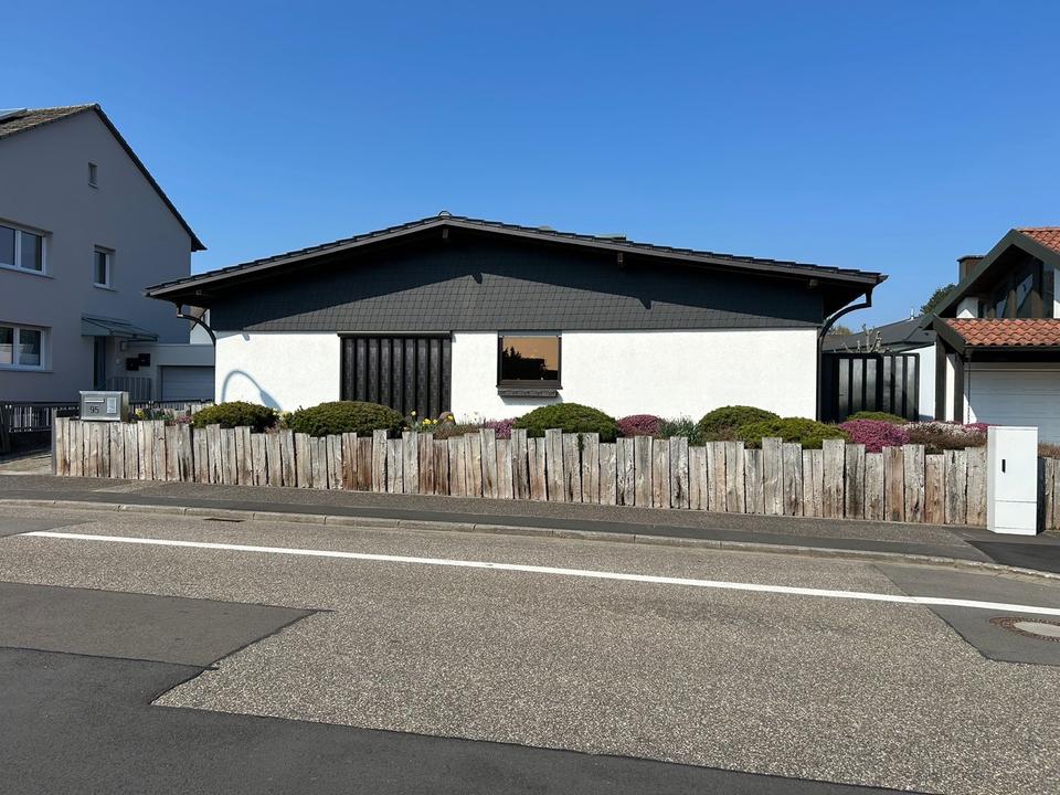 Thumbnail-Bungalow mit Gartenparadies auf dem Sommerwald