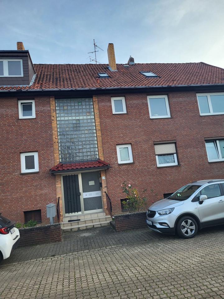 Thumbnail-ALT-GARBSEN, sanierte 2-Zimmer-Dachgeschoßwohnung