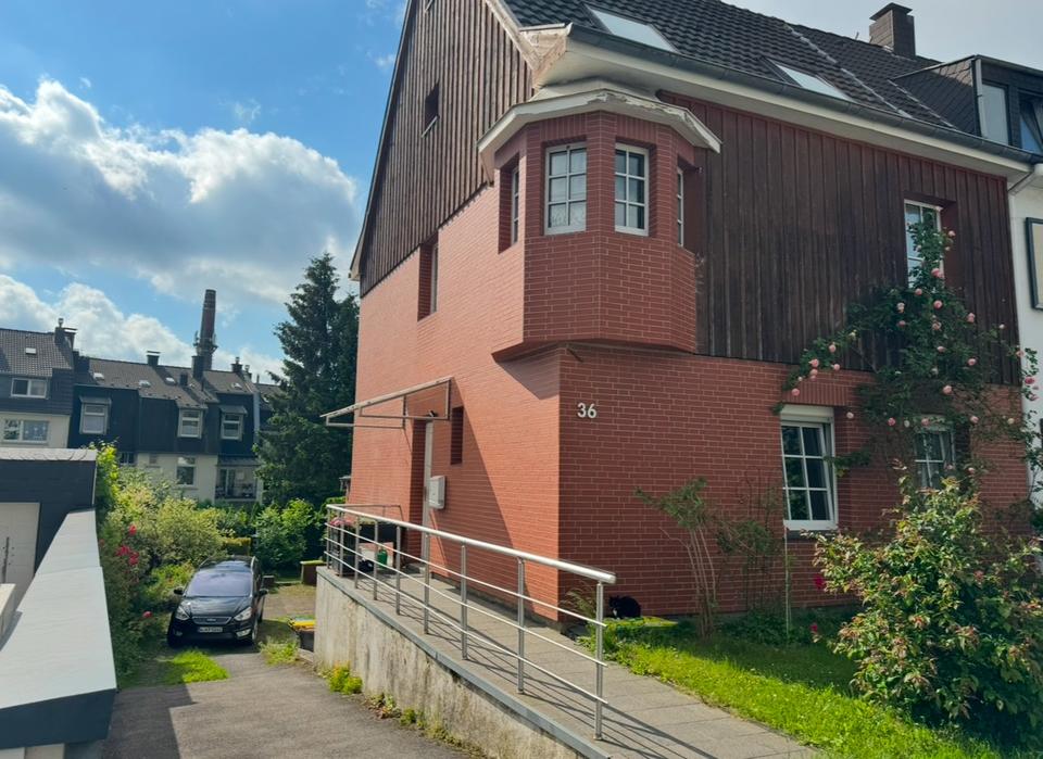 Thumbnail-Reiheneckhaus mit Garten und separatem Hinterhaus von Privat