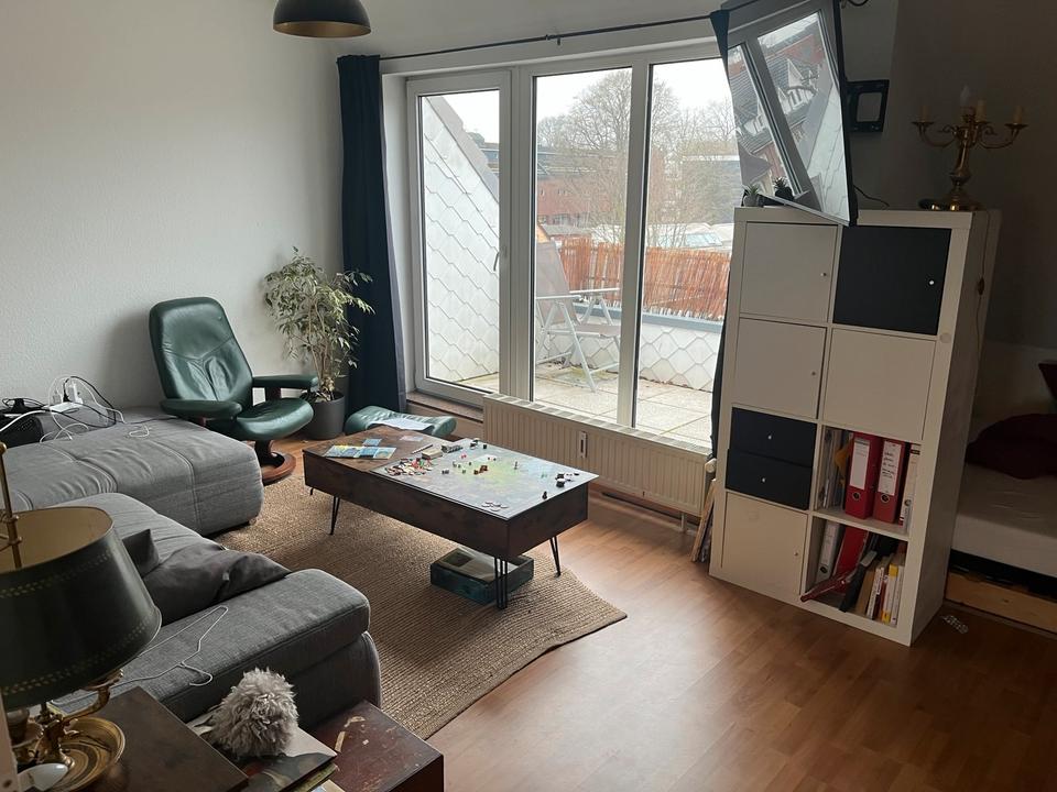 Thumbnail-3 Zimmer Wohnung mit Balkon im Zentrum von Buchholz ab dem 15.05