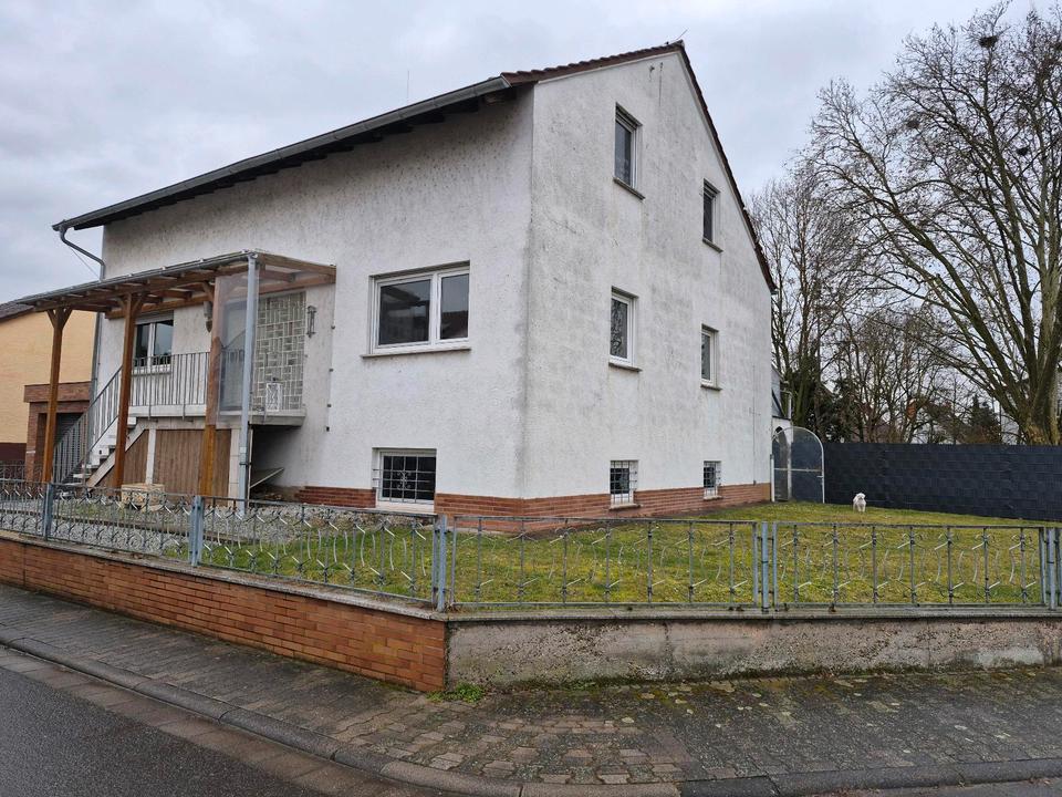 Thumbnail-Geräumiges 5-Zimmer Einfamilienhaus mit Garten