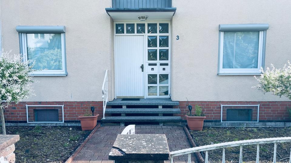Thumbnail-Charmantes Reihenmittelhaus mit Entwicklungspotenzial in Laatzen