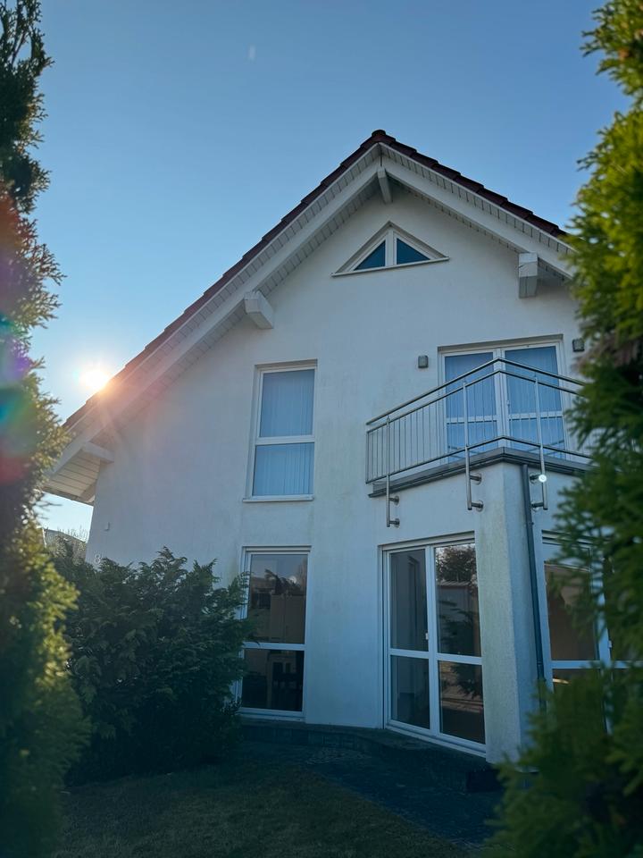 Thumbnail-Modernes Einfamilienhaus mit großzügigem und teilbaren Grundstück