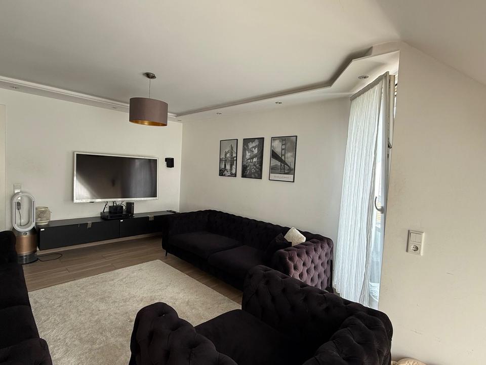 Thumbnail-Charmante, umfassend sanierte Wohnung mit 66 m' Wfl. + 33 mº Nfl.