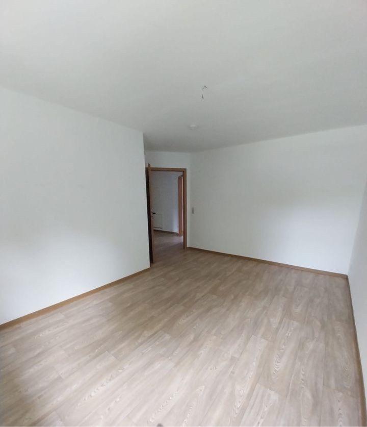 Thumbnail-Sehr schöne, frisch renovierte, ruhige und helle 3-Zimmer-Wohnung mit eleganter Küchenlösung, A.-Bebel-Straße 20