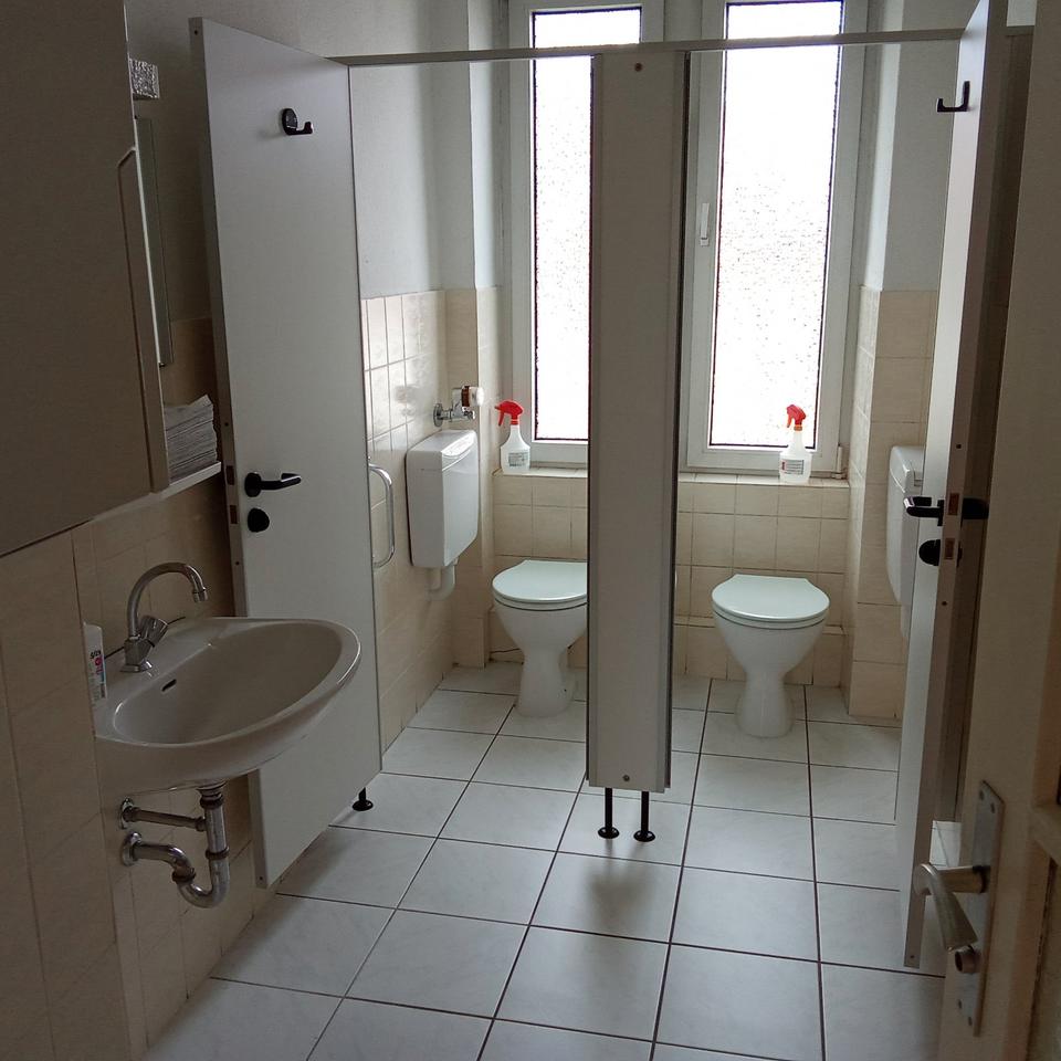 Thumbnail-Großzügige 5-Zimmer-Altbauwohnung in Kassel-Niederzwehren