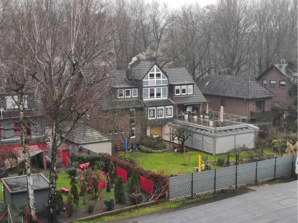 Thumbnail-Tolle Dachgeschoss Etagenwohnung 2,5 Zimmer mit Balkon in Oberhausen- Osterfeld
