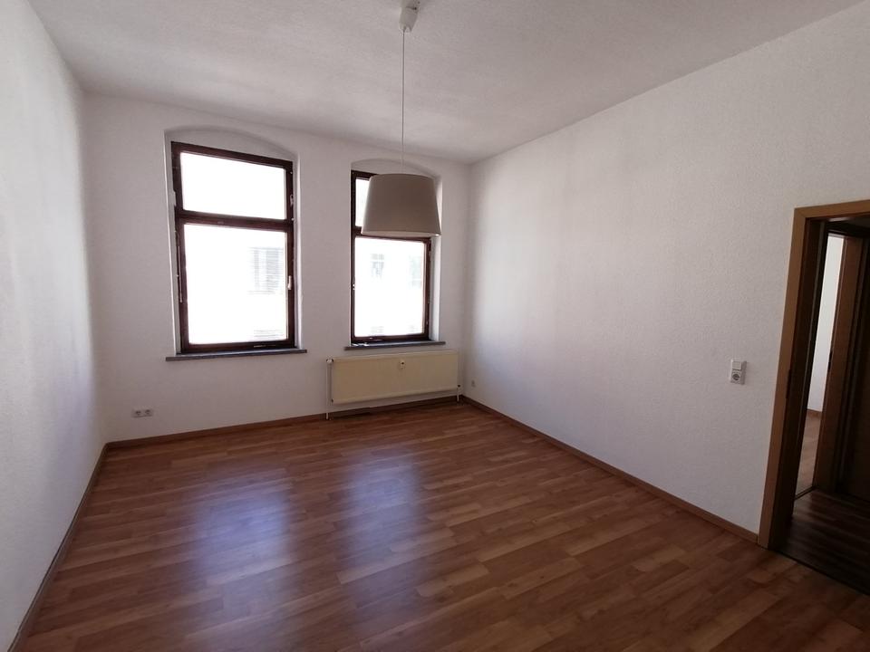 Thumbnail-Helle 2 Zimmerwohnung mit Küche & Stellplatz (Jacobstr. 5)