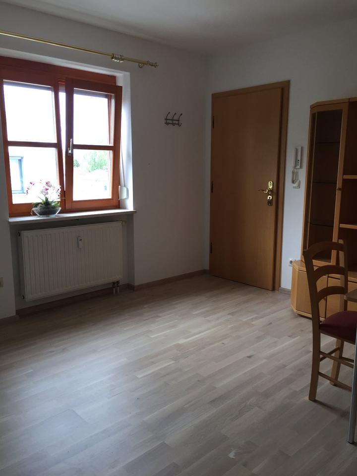 Thumbnail-1 Zimmer DG Wohnung Lerchenau Ost