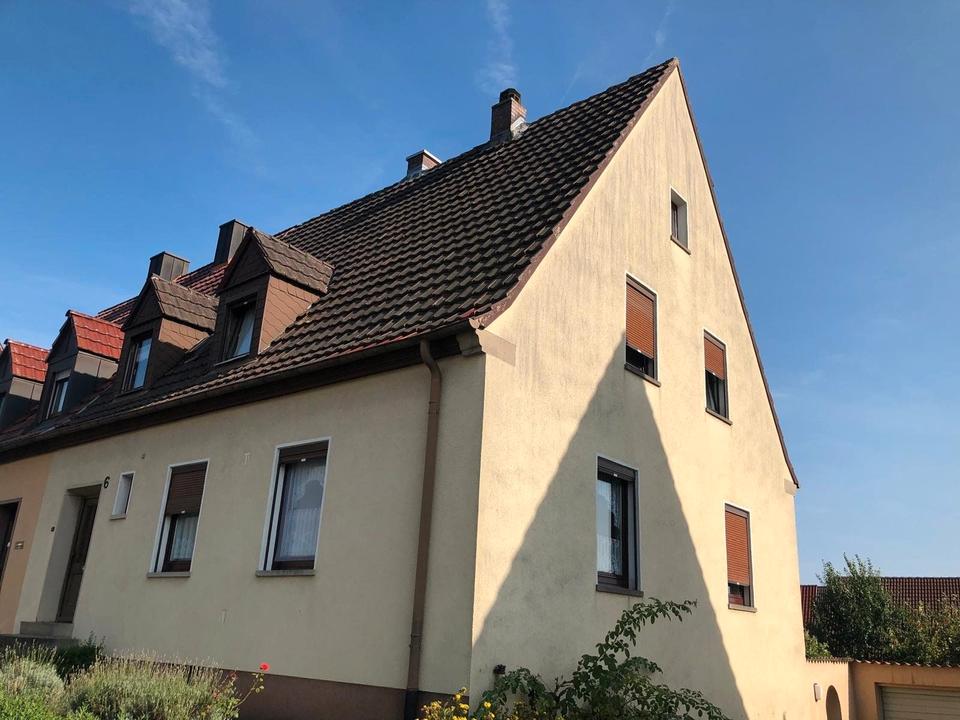 Thumbnail-Doppelhaushälfte mit Garten und Garage