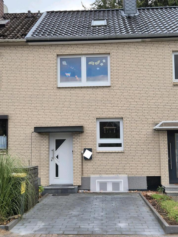 Thumbnail-Tolles saniertes Reihenmittelhaus provisionsfrei!