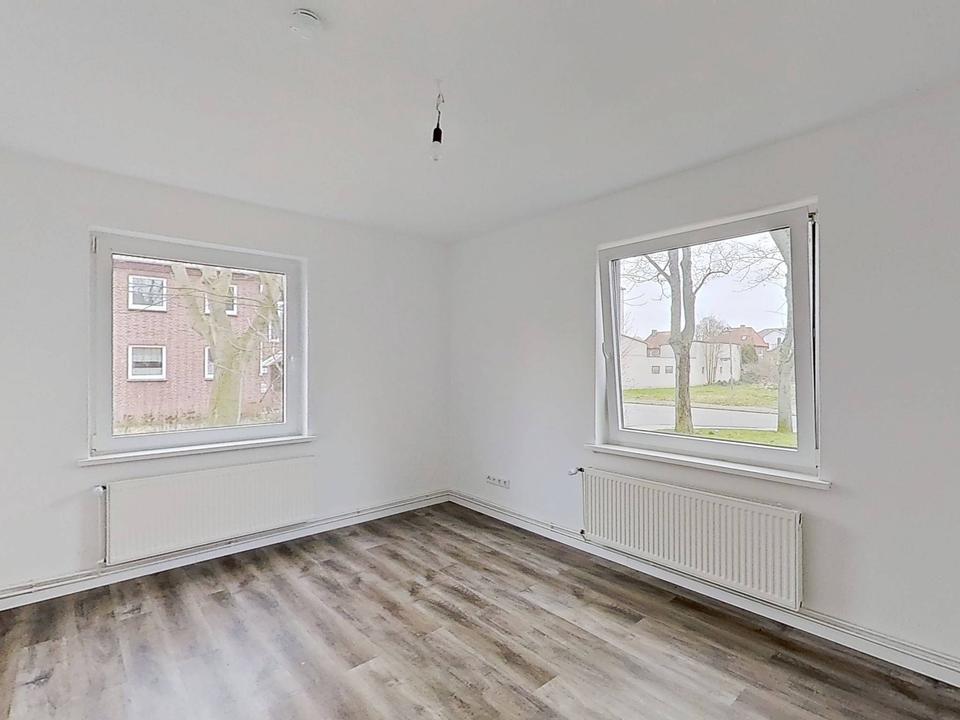 Thumbnail-FRISCH RENOVIERT: moderne & helle 3-Zimmer-Wohnung mit Tageslichtbad