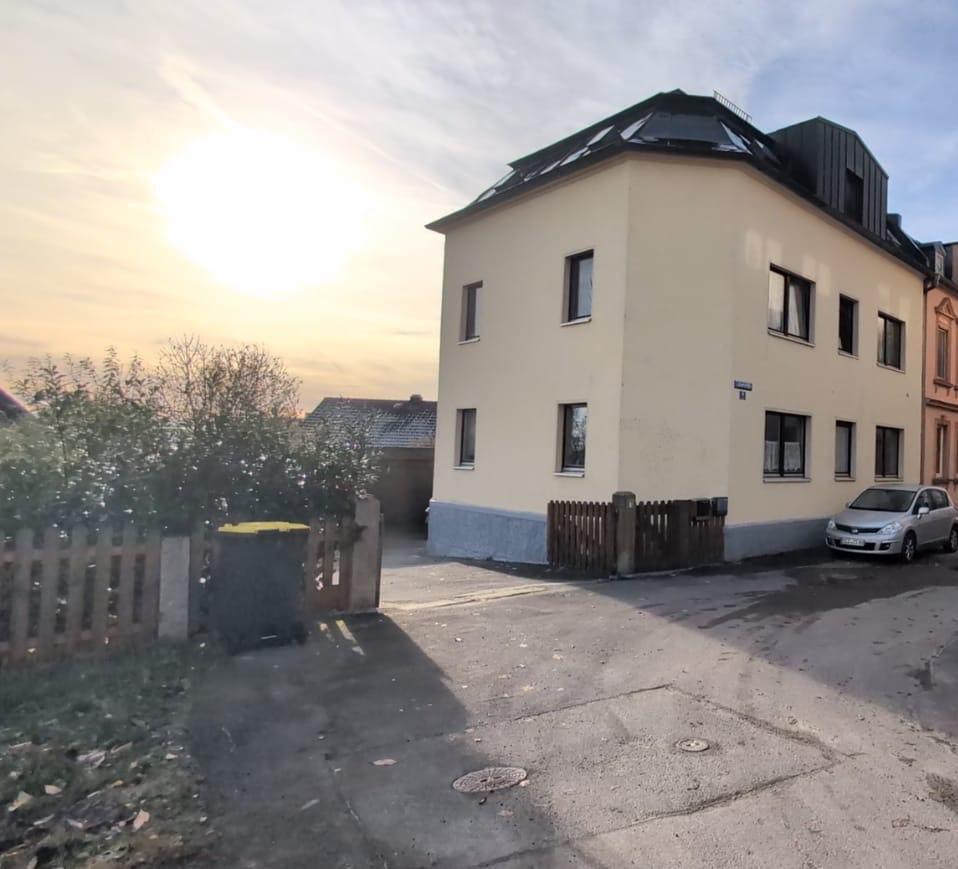 Thumbnail-Vermietetes Zweifamilienhaus