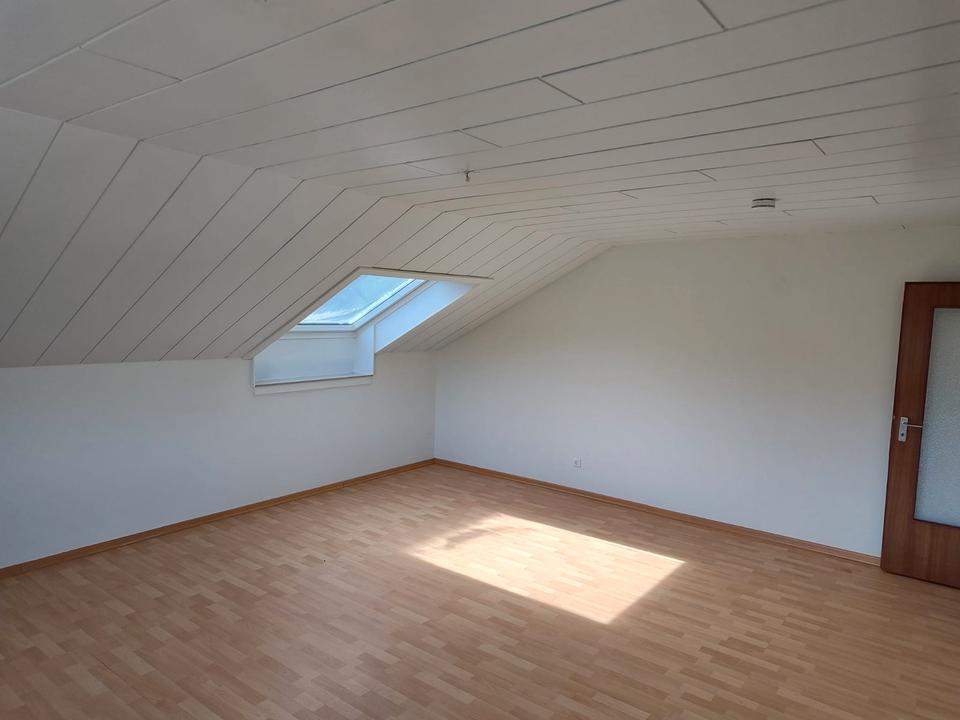 Thumbnail-öffentlich geförderte 2 Zimmer DG-Wohnung – Voerde