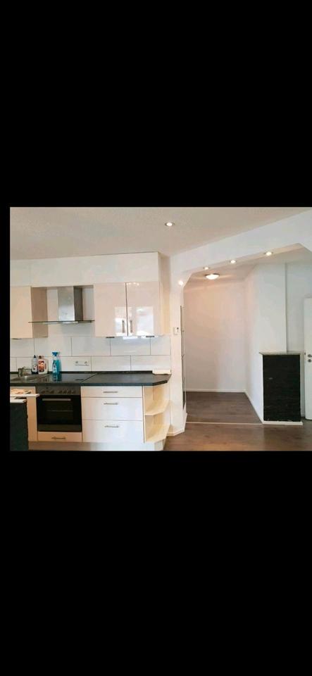 Thumbnail-2,5 ZIMMER WOHNUNG ZU VERMIETEN SCHÖLLKRIPPEN ZENTRALE LAGE