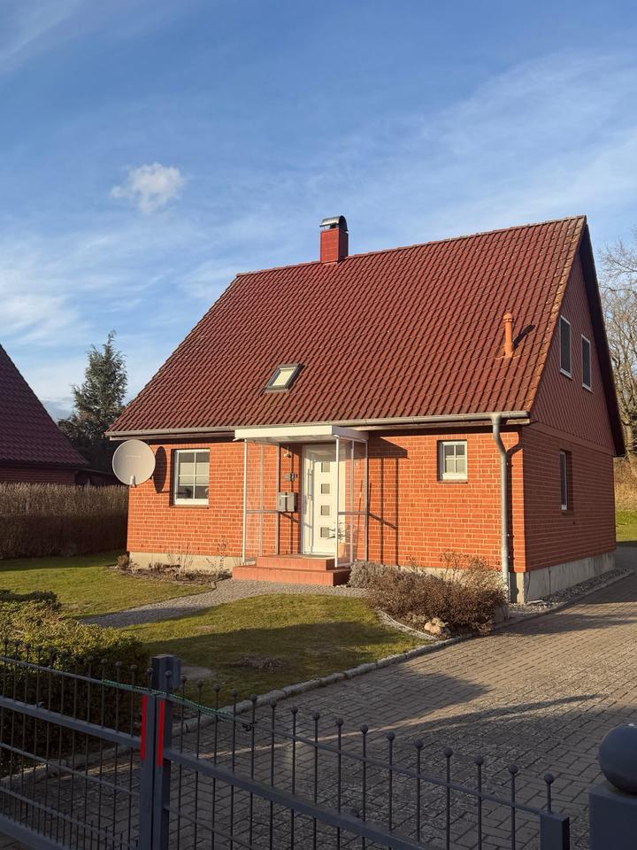 Thumbnail-Familientraum im Landhausstil mit großartigem Grundstück