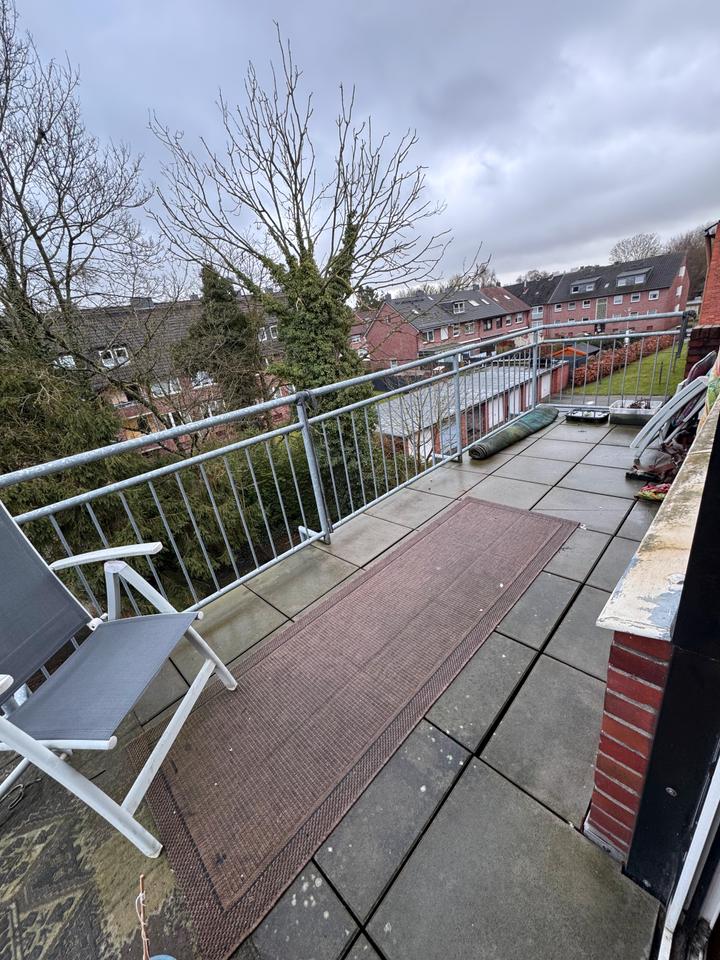 Thumbnail-4-Zimmer Dachgeschoss Wohnung in Wilhelmshaven-Hansaviertel