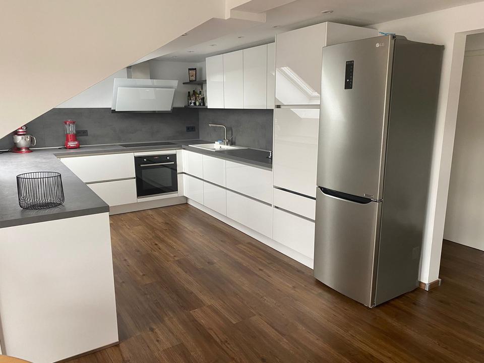 Thumbnail-2,5 Zimmer DG Wohnung zentral in Großenritte