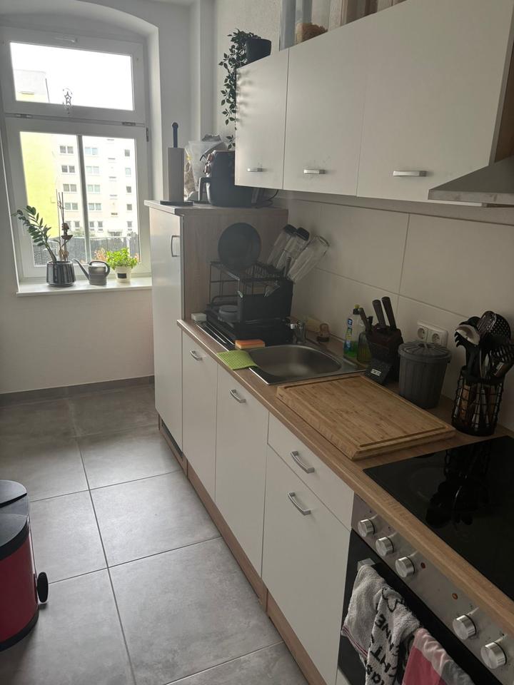 Thumbnail-Sanierte 3 Raum-Wohnung mit EBK, Balkon und Personenaufzug