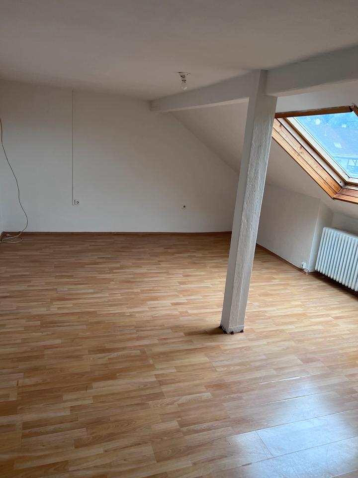 Thumbnail-1 ZKB Dachgeschoss Wohnung Diefflen