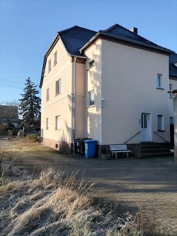 Thumbnail-Zweifamilienhaus mit großem Nebengebäude und Pool