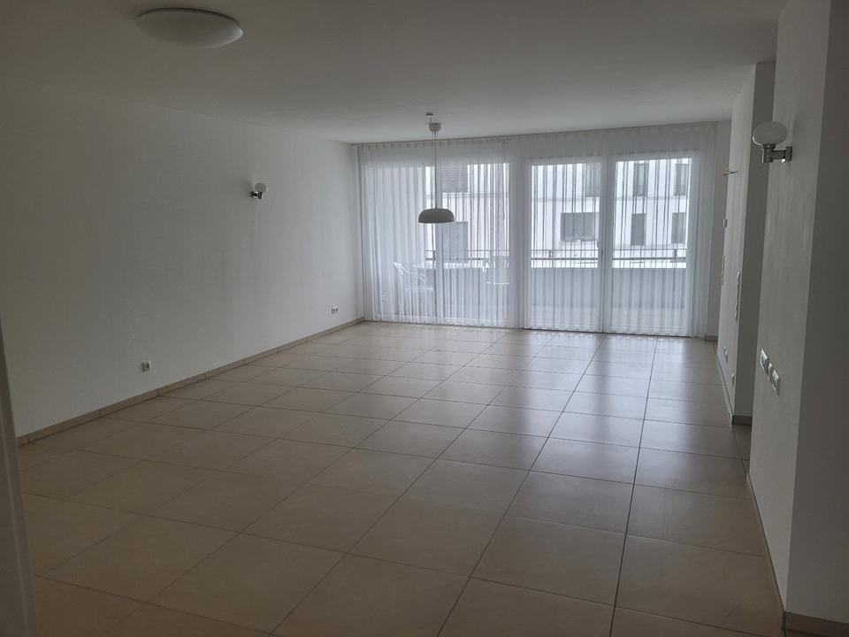 Thumbnail-Attraktive 3-Zimmer Wohnung mit Loggia im 1.OG in Schweinfurt