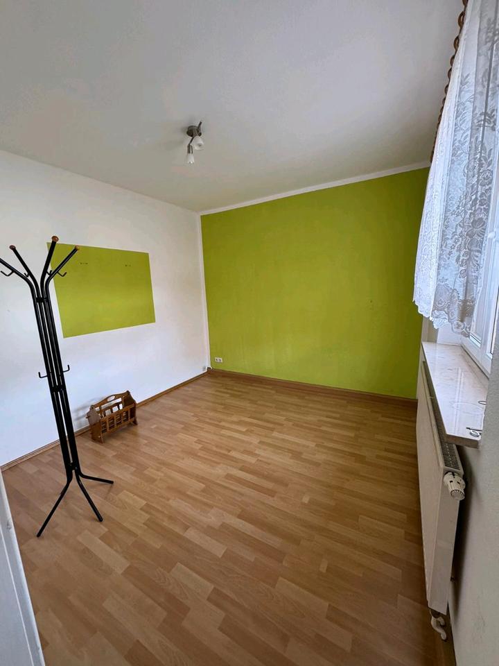 Thumbnail-Maisonette-Wohnung in EFH mit Garten u. Nebengebäude