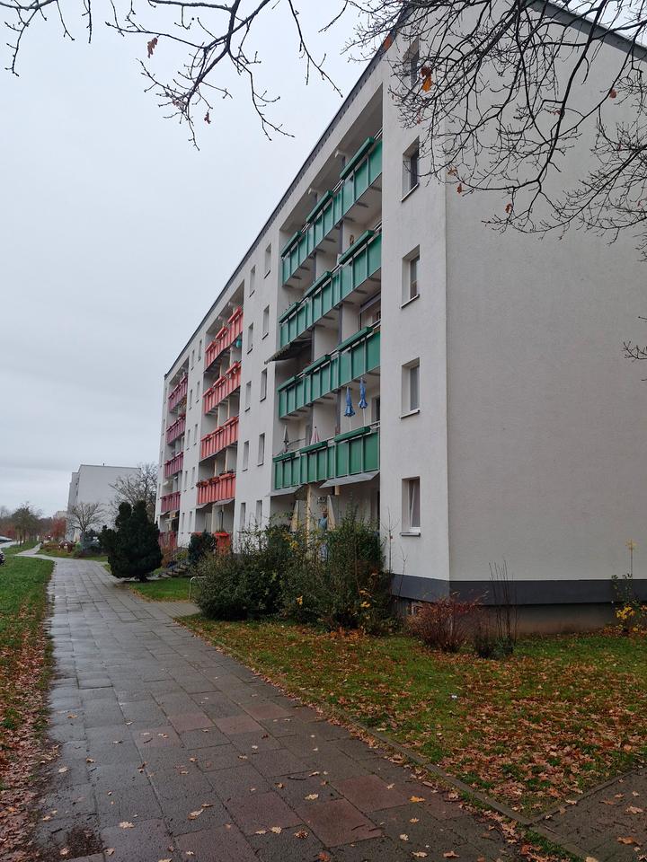 Thumbnail-3-Raum Wohnung mit Balkon im Erdgeschoss ab Juli 2026
