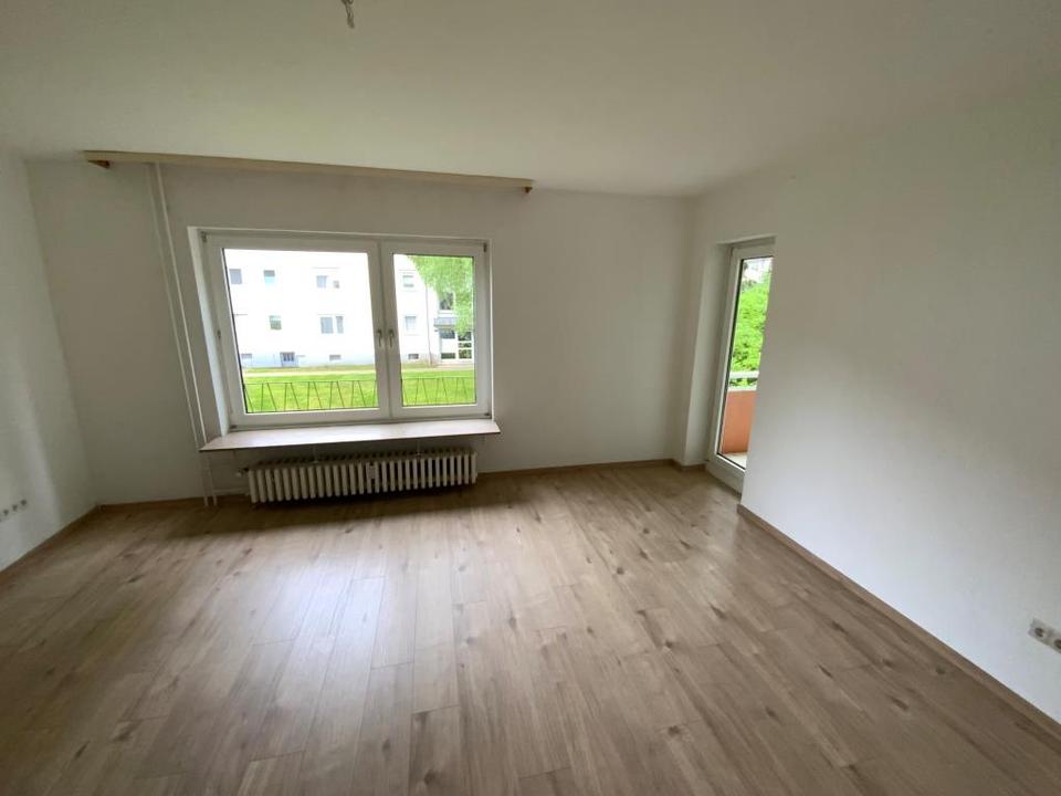 Thumbnail-bezugsfertig: 3-Zimmer-Wohnung in Plettenberg Kersmecke mit Balkon und Boden