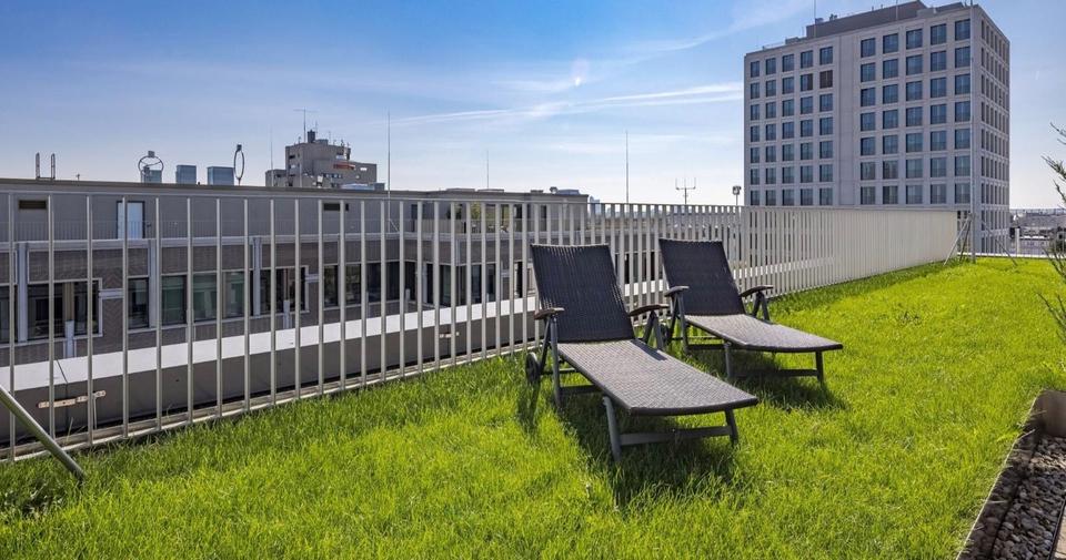 Thumbnail-Möblierte Penthouse Wohnung mit Dachterrasse zur Untermiete