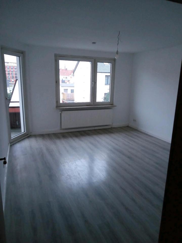 Thumbnail-Wohnung 64 qm 3 ZKB Balkon Keller