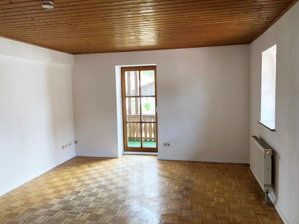 Thumbnail-Gepflegte 4-Zimmer-Wohnung mit Balkon in Oberlauterbach