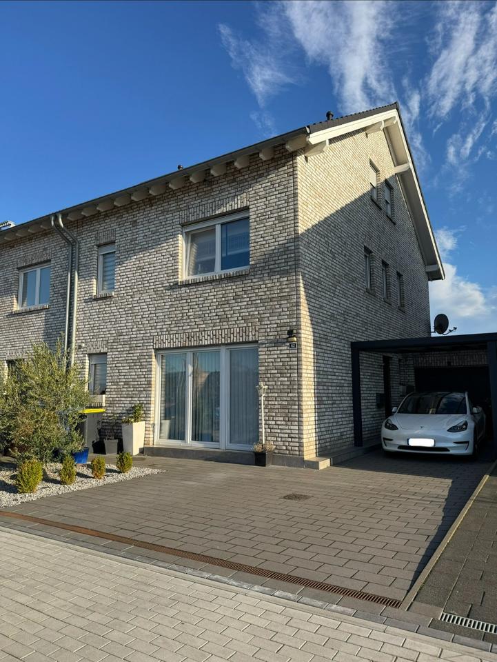 Thumbnail-Neuwertige DHH in begehrter Wohnlage-Schiefbahner Dreieck