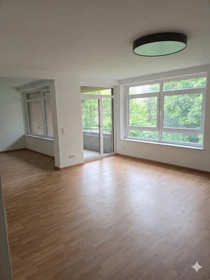 Thumbnail-Großzügige 4-Zimmer-ETW mit offener Küche, Loggia, Garage Bocholt