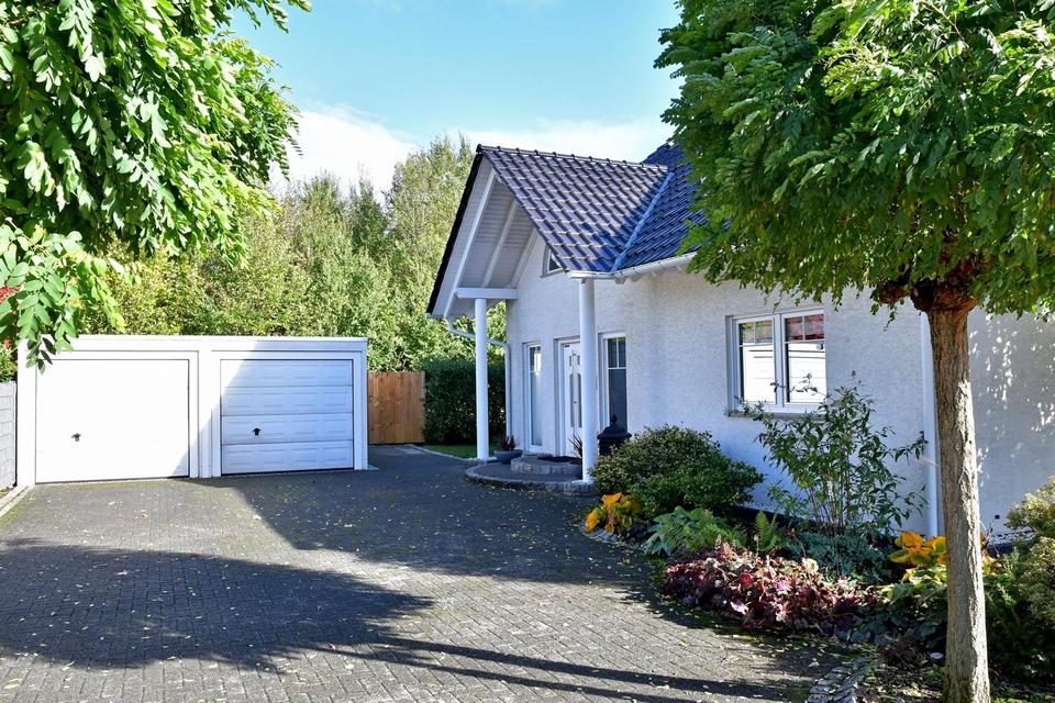 Thumbnail-Freistehendes Einfamilienhaus mit Sauna und E-Ladestation