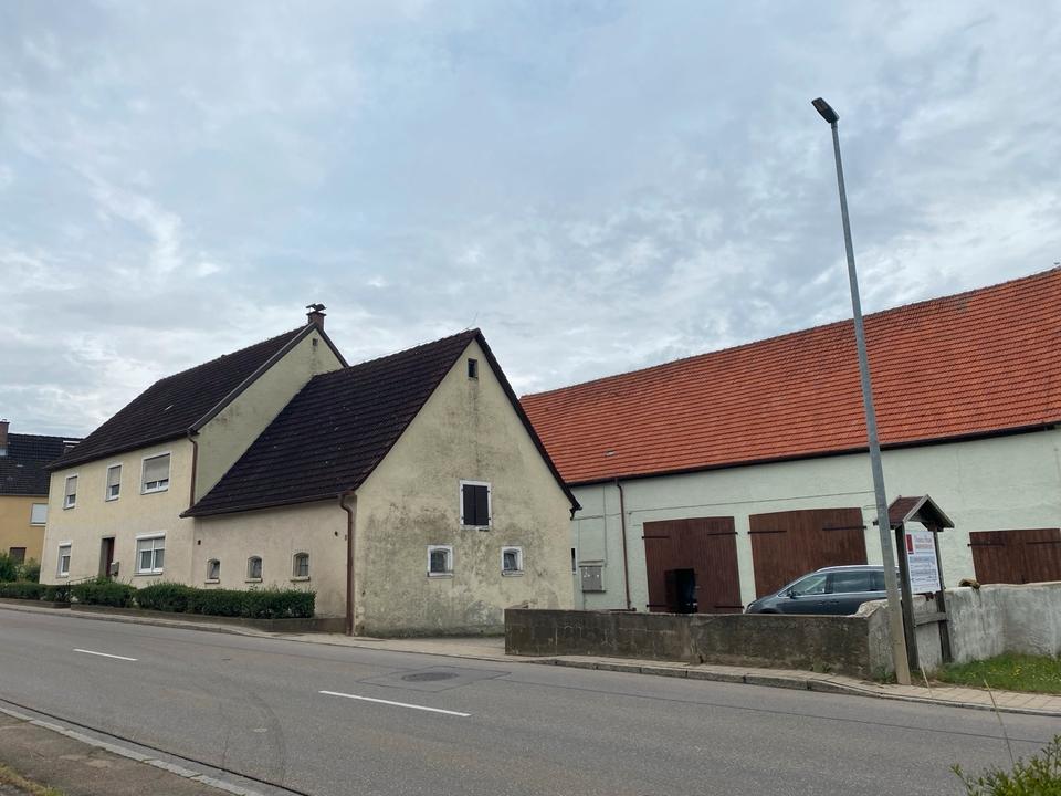 Thumbnail-Ehemaliges landwirtschaftliches Anwesen in Auhausen