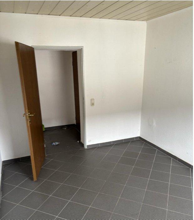 Thumbnail-3 Zimmer Wohnung, Nur mit JOB! und Text lesen!
