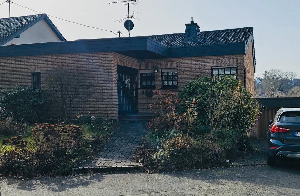 Thumbnail-Großzügiges Haus mit viel Potenzial und ruhiger Lage in Eitorf