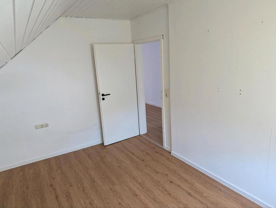 Thumbnail-Dachgeschosswohnung in Kirchschönbach – ab sofort frei
