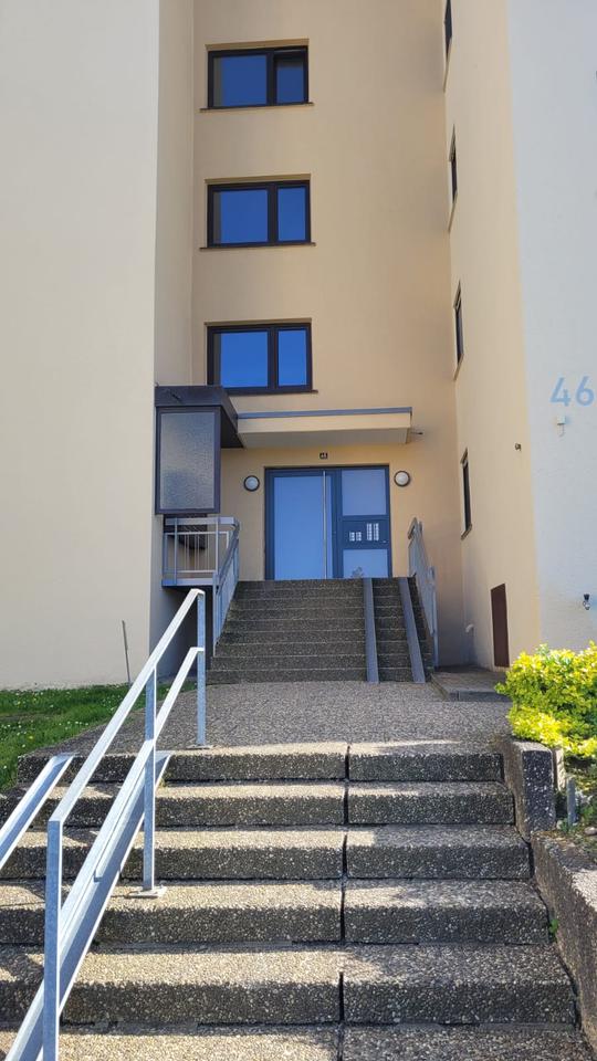 Thumbnail-2,5-Zimmer-Wohnung mit Balkon, Aufzug & Stellplatz in Eberdingen