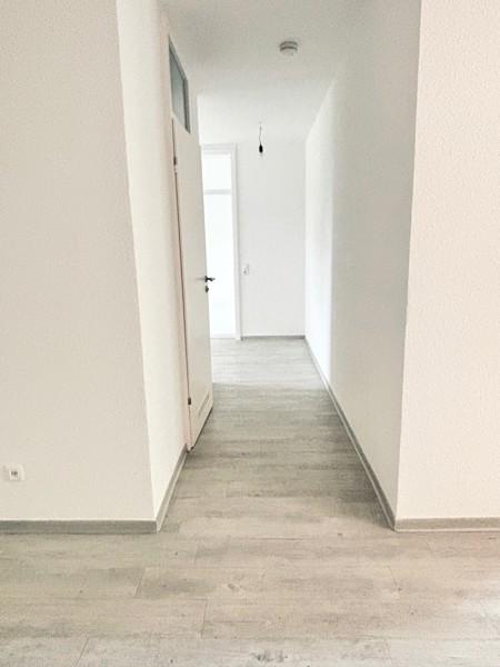 Thumbnail-Wohnglück -renovierte 3 Zimmer-Wohnung